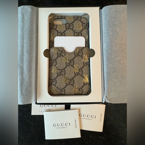 Gucci Supreme Bee iPhone 7/8/SE case - Picture 4 of 4